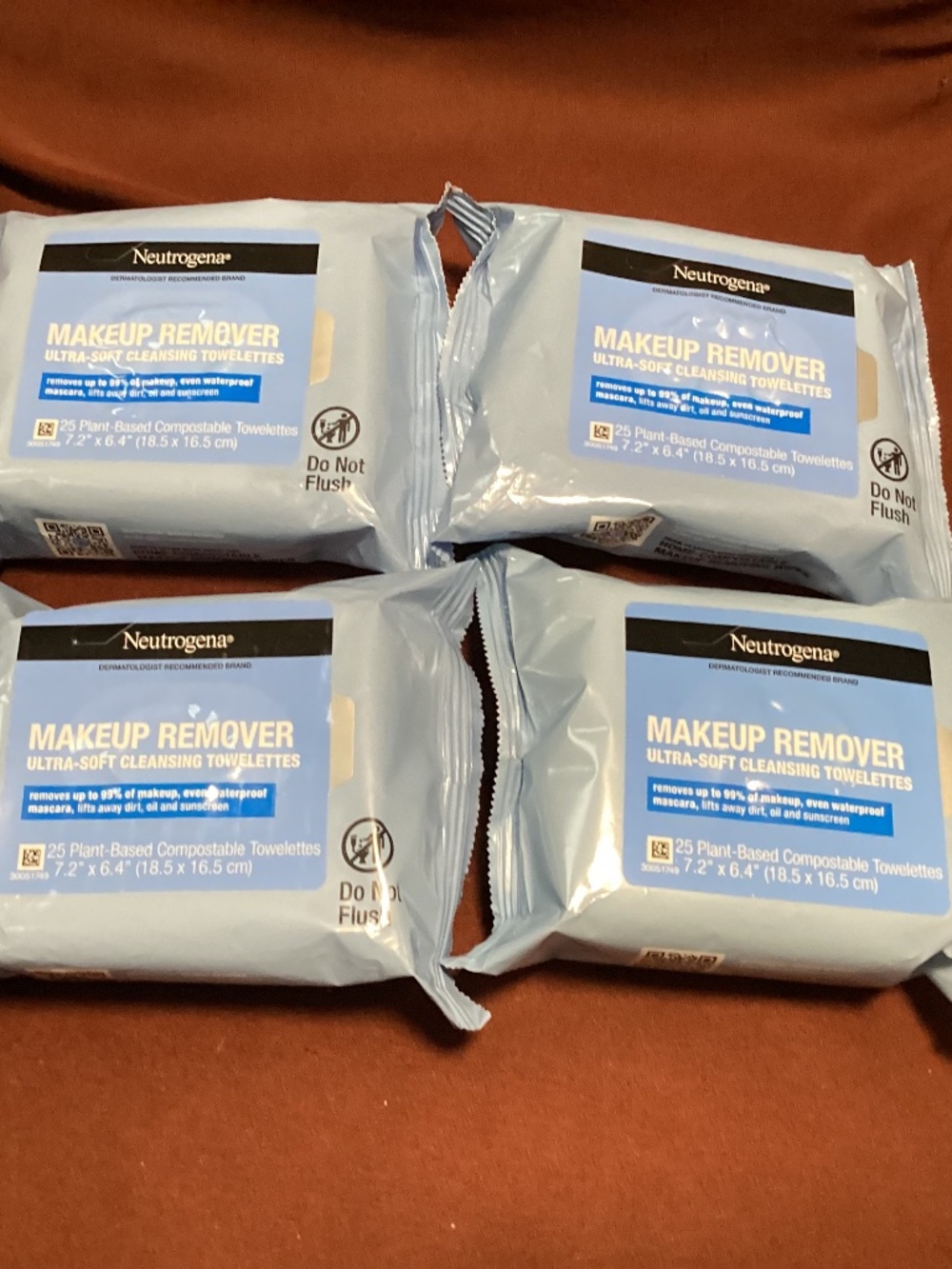 Neutrogena makeup remover ultra-soft cleansing towelettes bundle New 4-pack